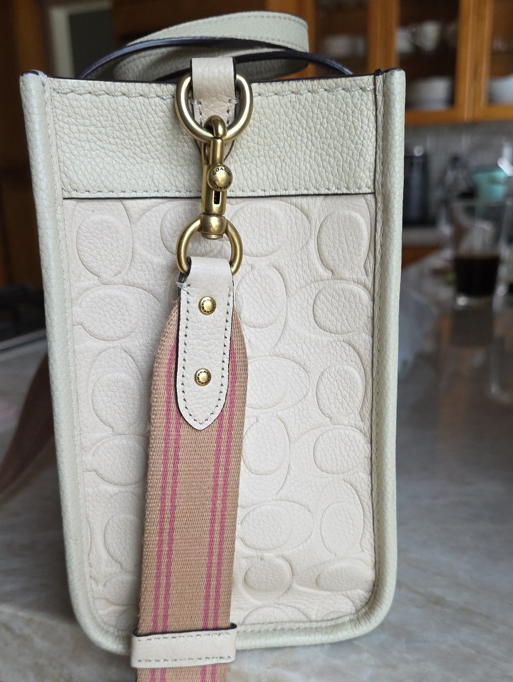 Coach Field Tote 22 In Signature LEATHER - Picture 3 of 16